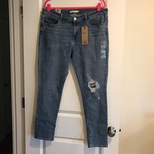 NWT Levi’s 711 Skinny Size 18